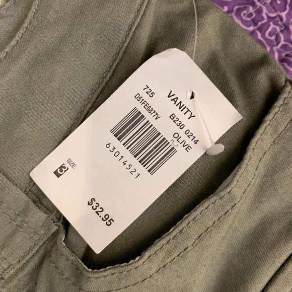 Vanity Olive colored shorts - New with tags - Picture 6 of 6